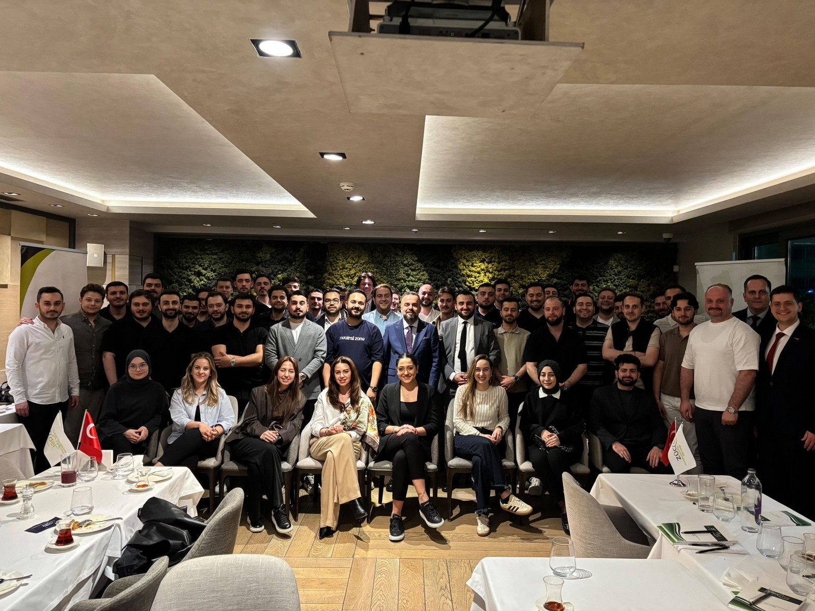 genclik-komitesi-04
